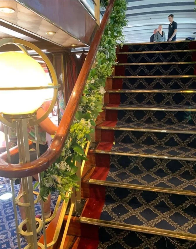 Wedding - Staircase Decor